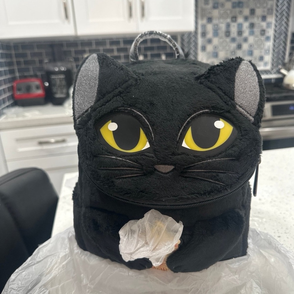 Hocus Pocus Binx Plush Mini Backpack